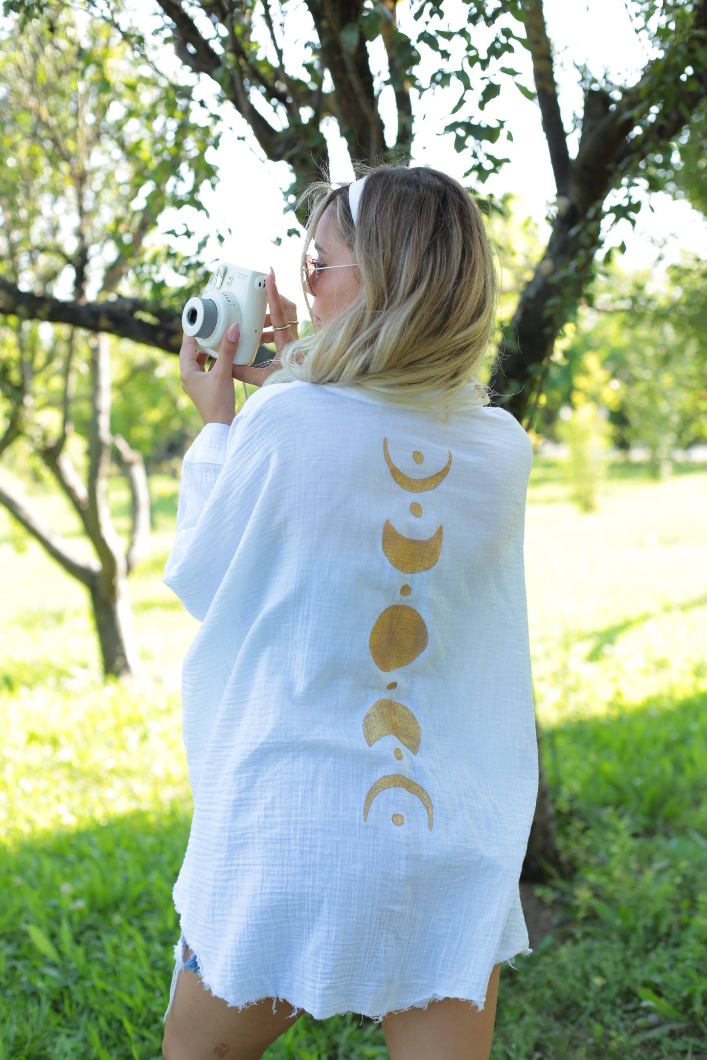 MOA - Beige and Black Moon Phases Muslin Kimono Robe / Poncho: Beige