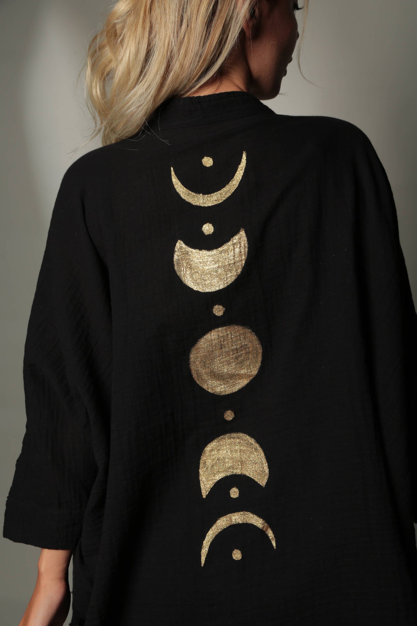 MOA - Beige and Black Moon Phases Muslin Kimono Robe / Poncho: Beige
