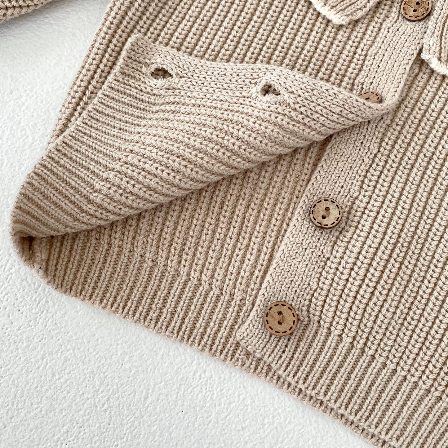 Annie & Charles® - Made in Austria - knit jacket with collar Amalia: Beige