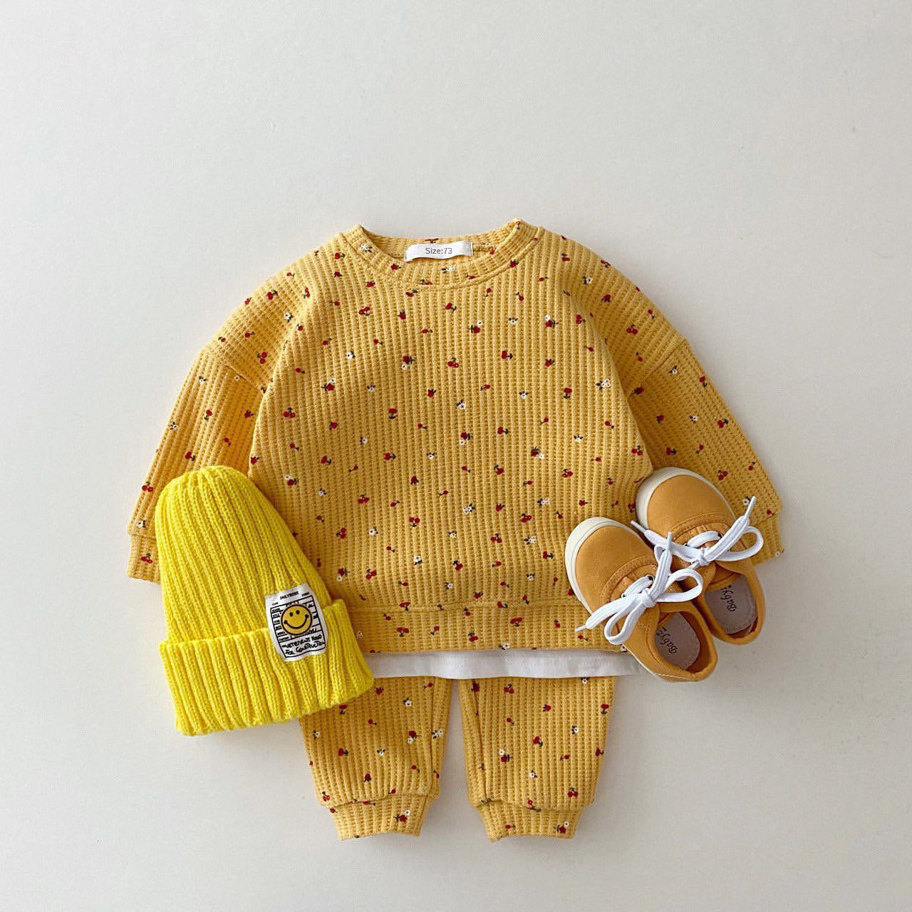 Annie & Charles® - Made in Austria - Cherry Jogger Set: Beige