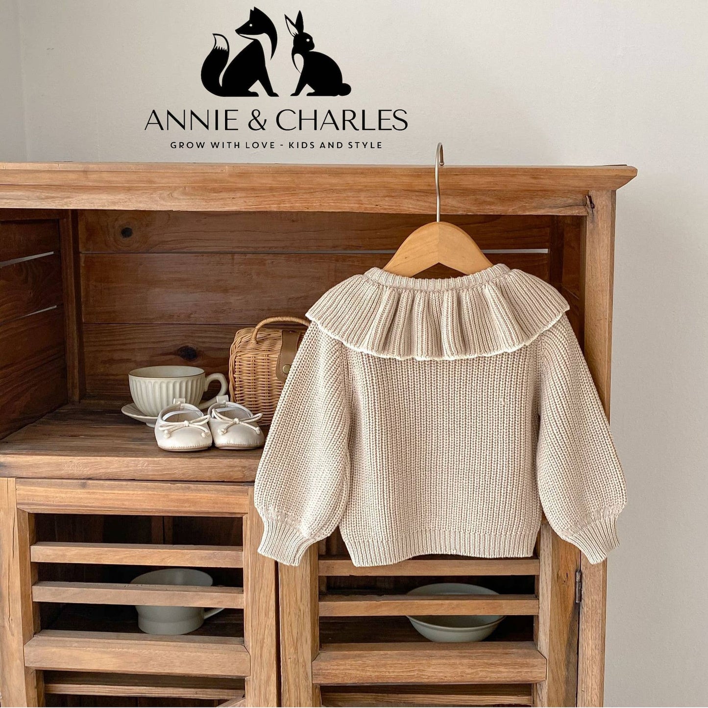 Annie & Charles® - Made in Austria - knit jacket with collar Amalia: Beige
