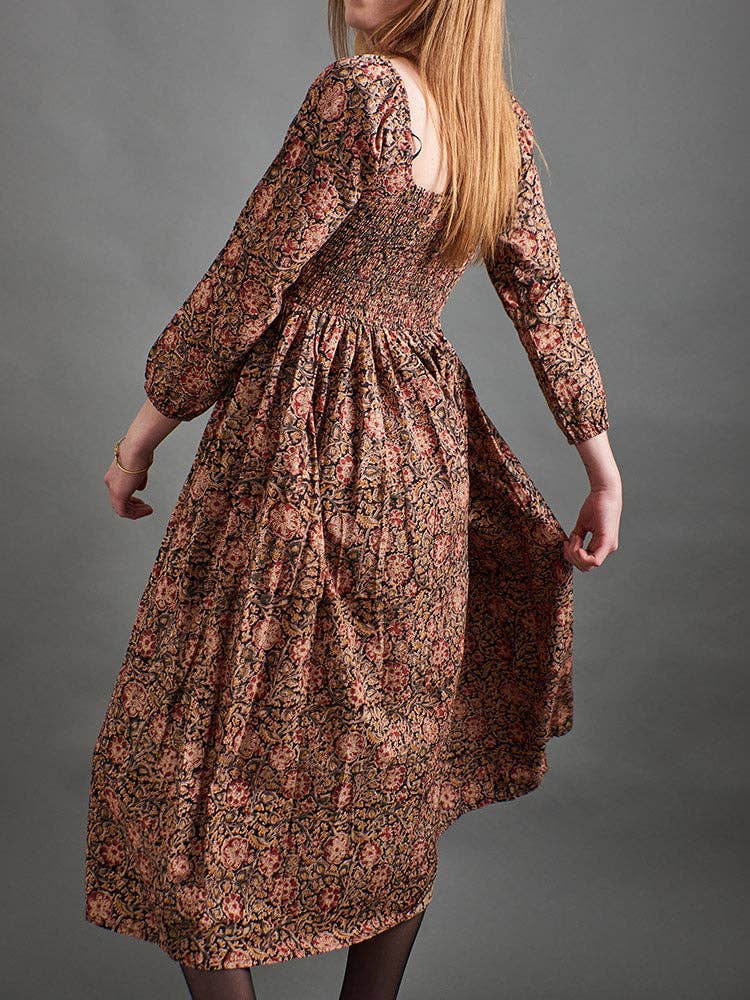 Mata Traders - Hailee Smocked Midi Dress Black Floral: Black Floral