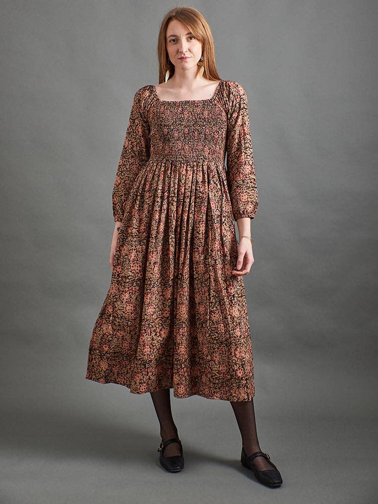 Mata Traders - Hailee Smocked Midi Dress Black Floral: Black Floral